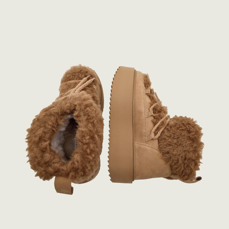Kombinace semišu a teddy materiálu